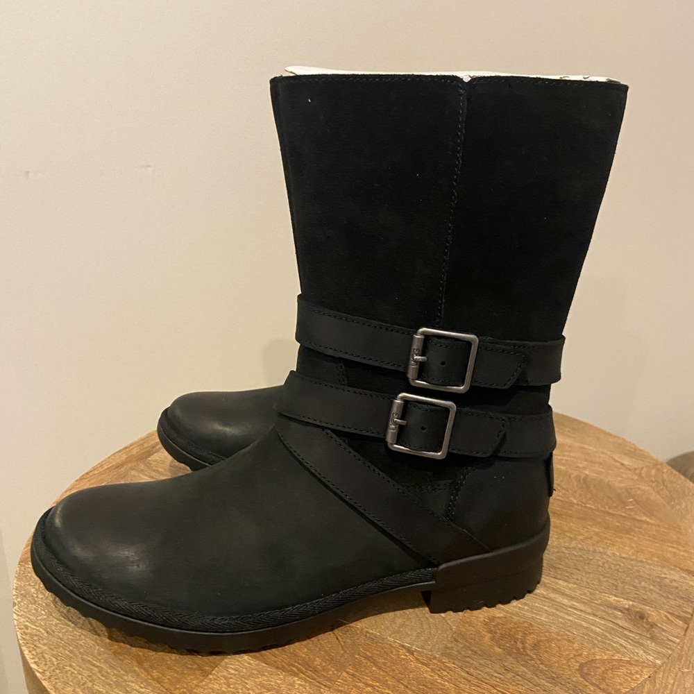 Ugg Lorna waterproof Black Bootie size 6.5 New in Box
